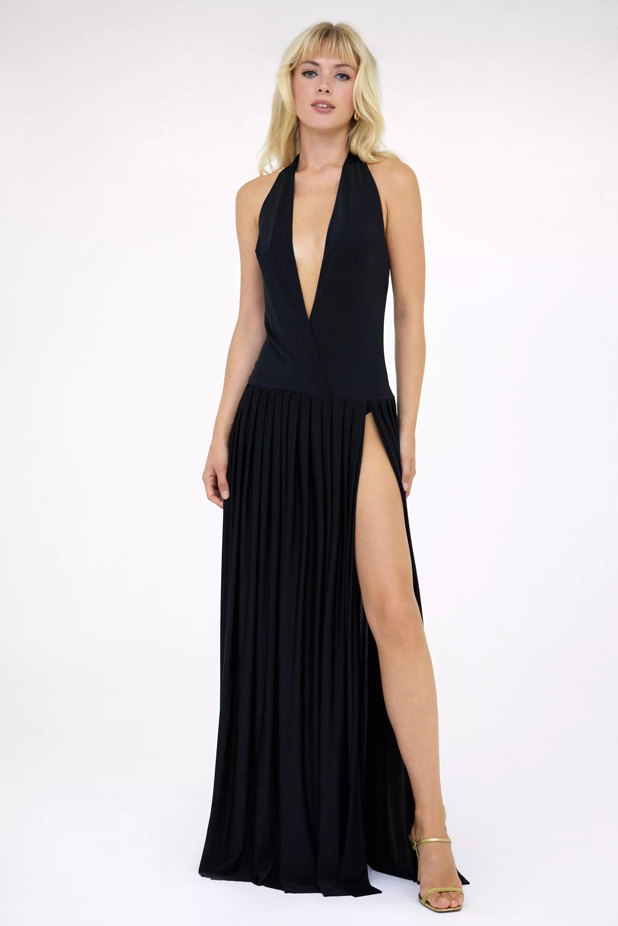 Black knitted sleeveless long dress
