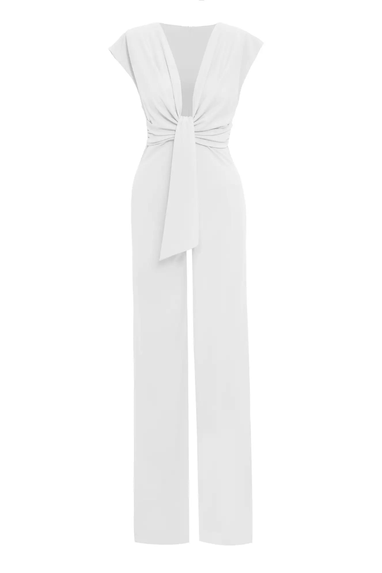 White knitted sleeveless long suit
