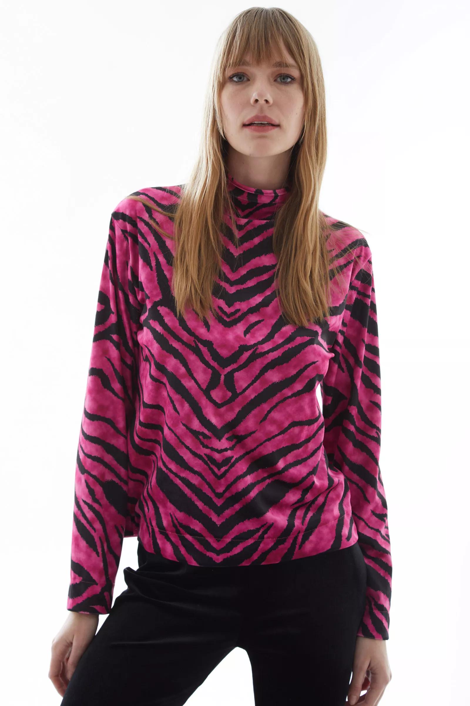 Printed velvet long sleeve shirt