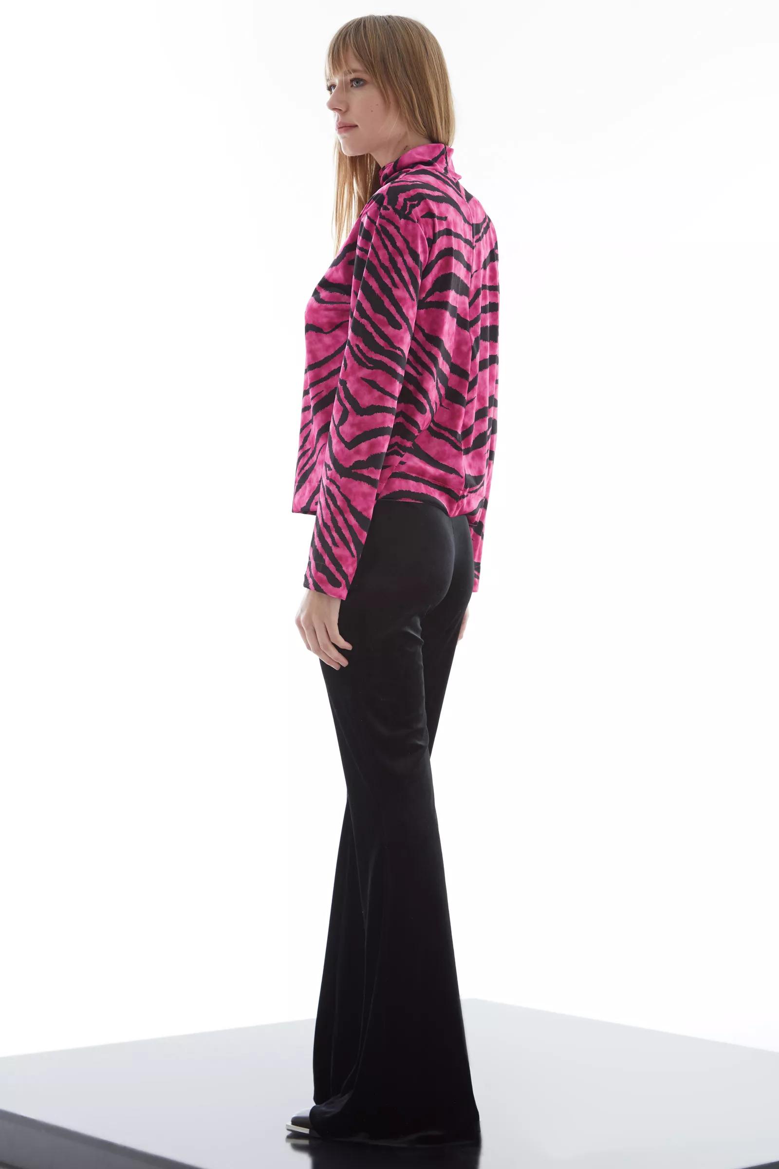 Printed velvet long sleeve shirt