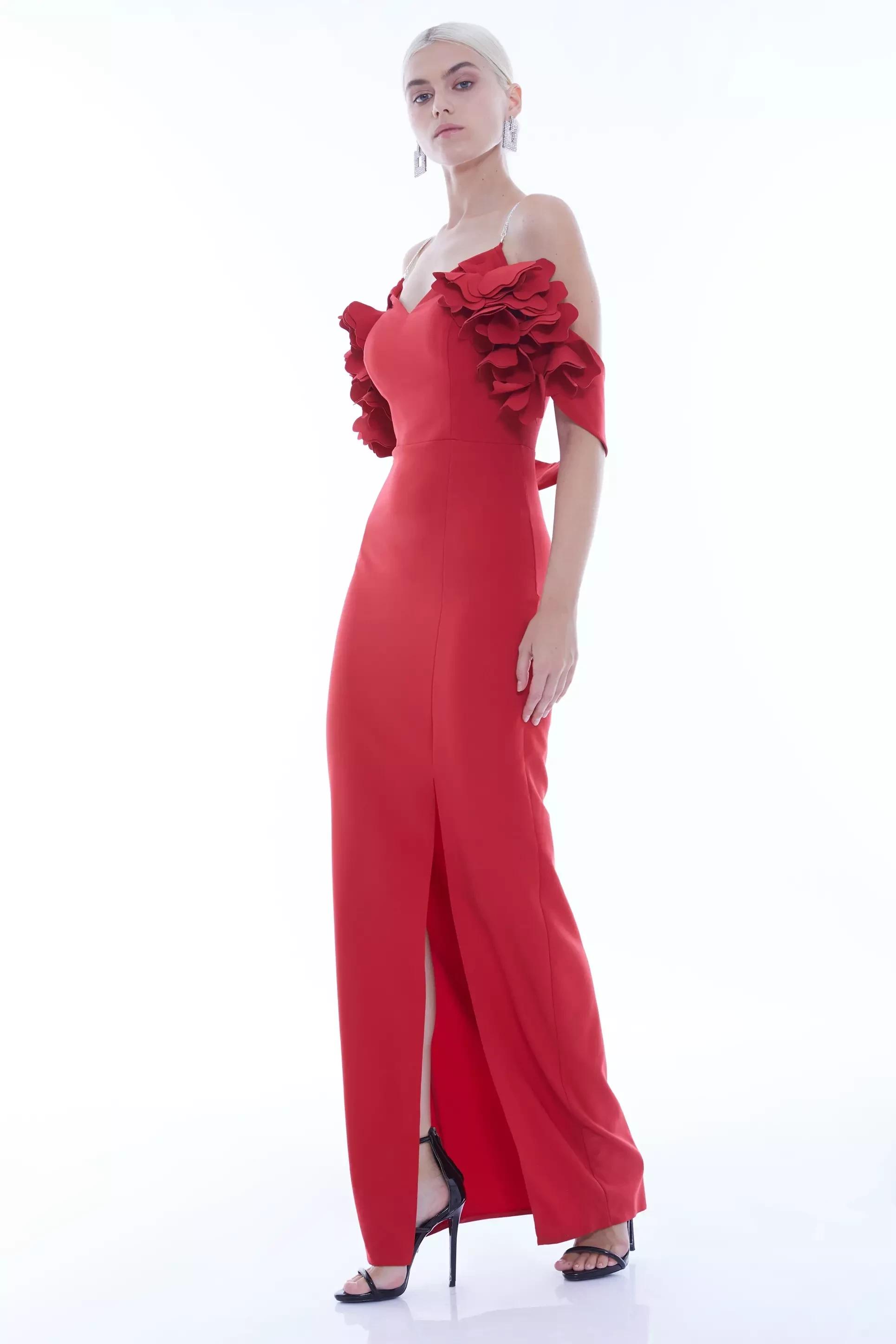 Red crepe sleeveless long dress