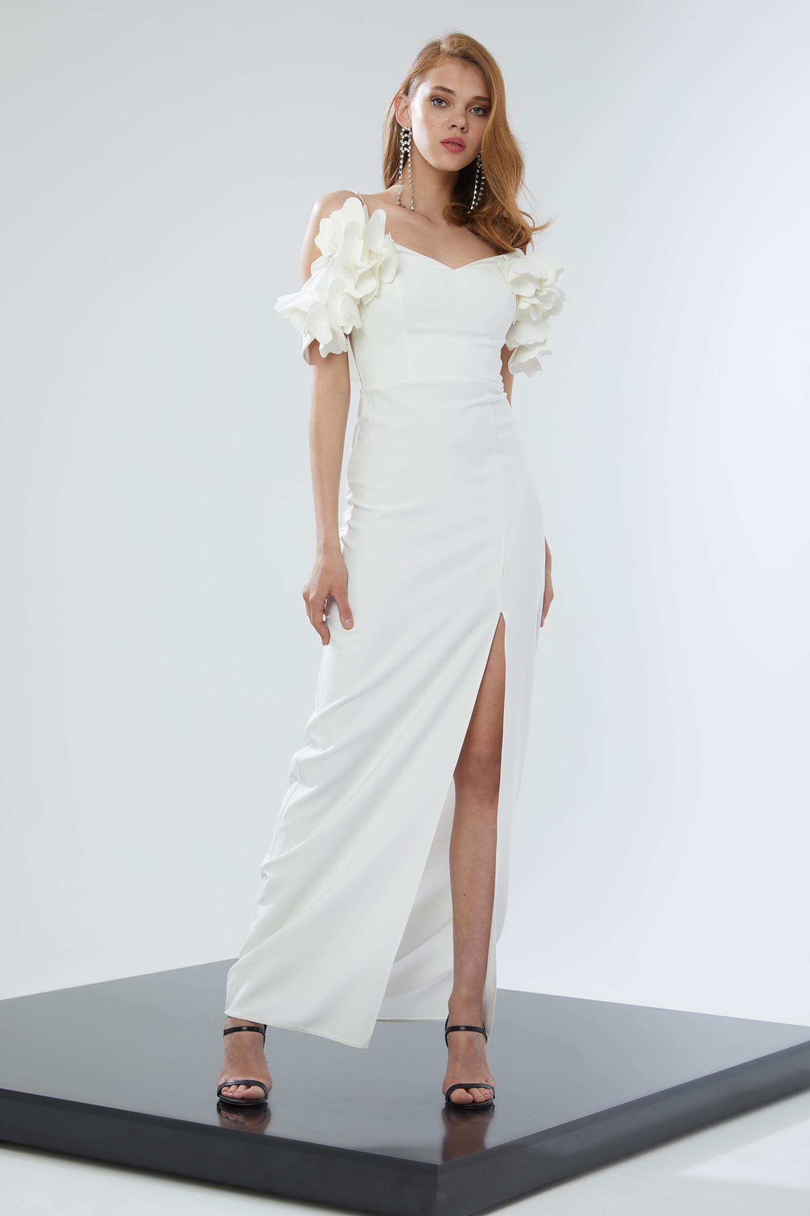 White Crepe Sleeveless Uzun Dress