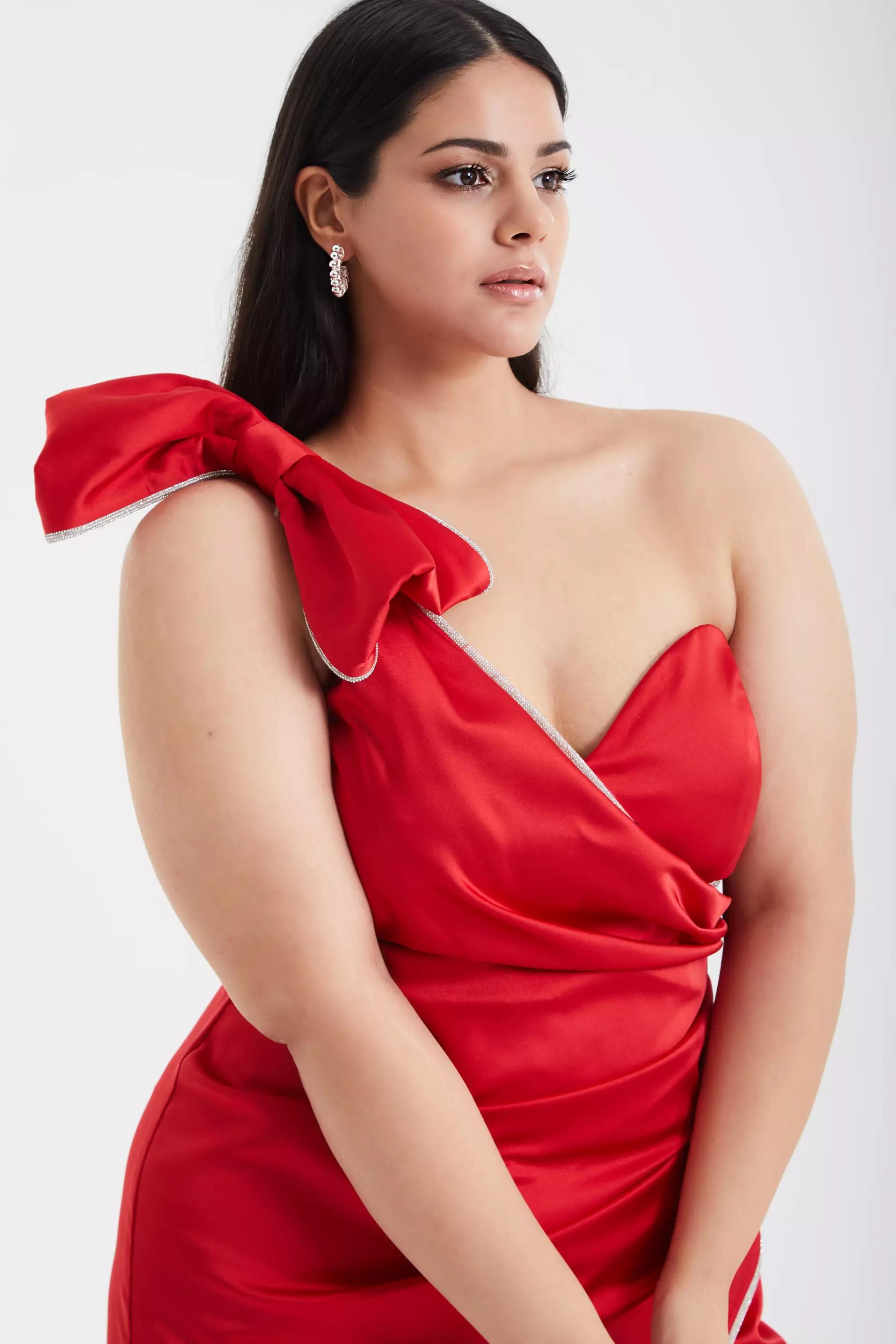 Red plus size satin sleeveless mini dress