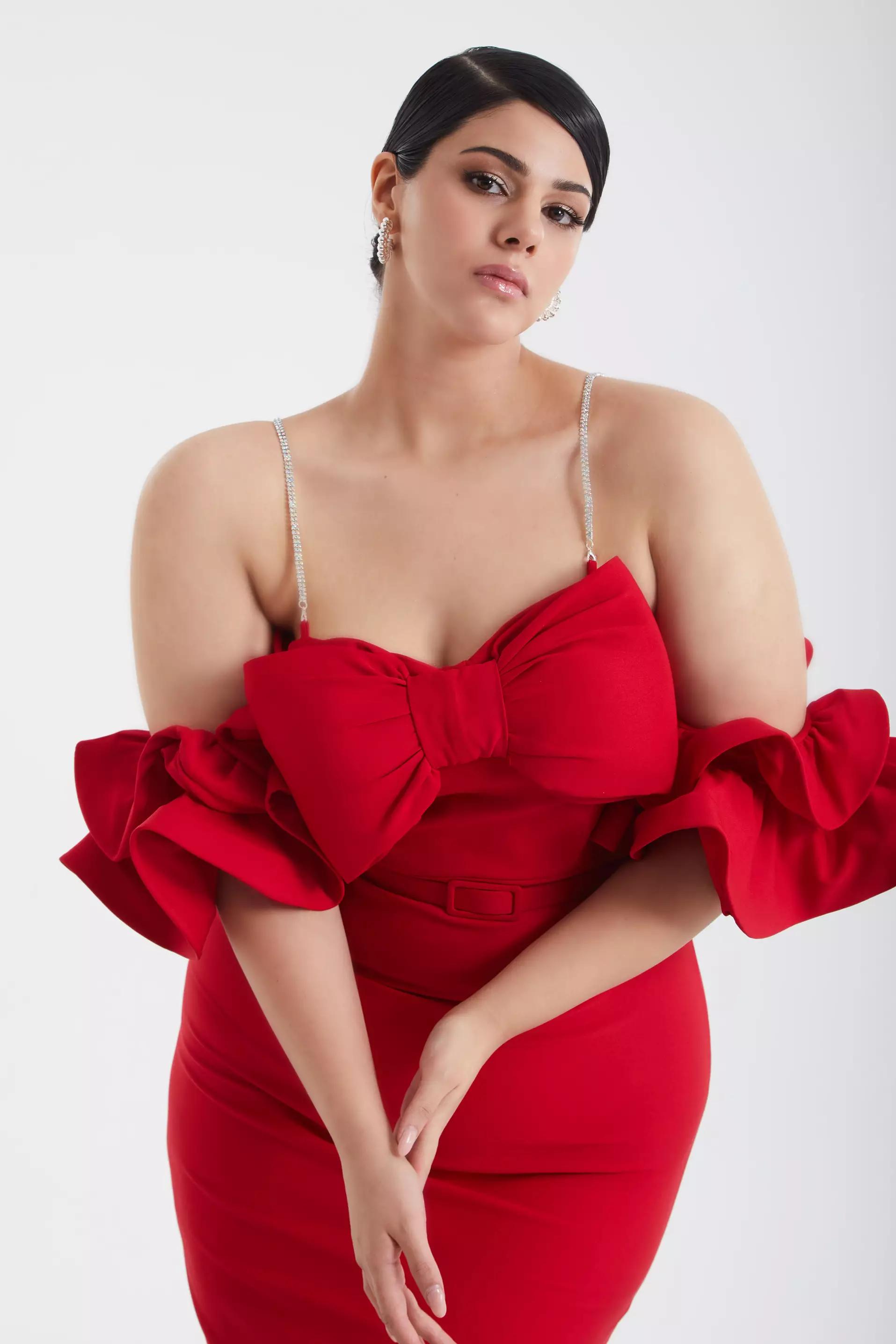 Red plus size crepe sleeveless mini dress