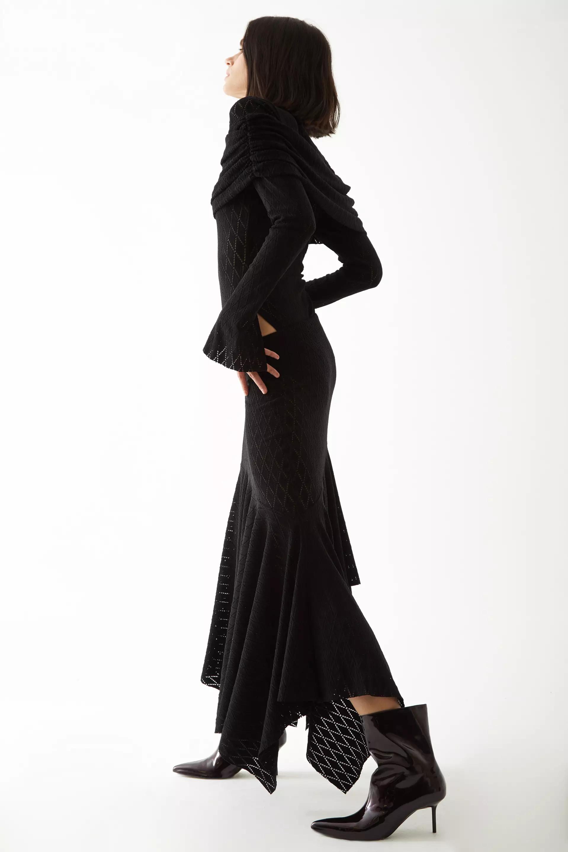 Black Knitted Sleeveless Maxi Skirt