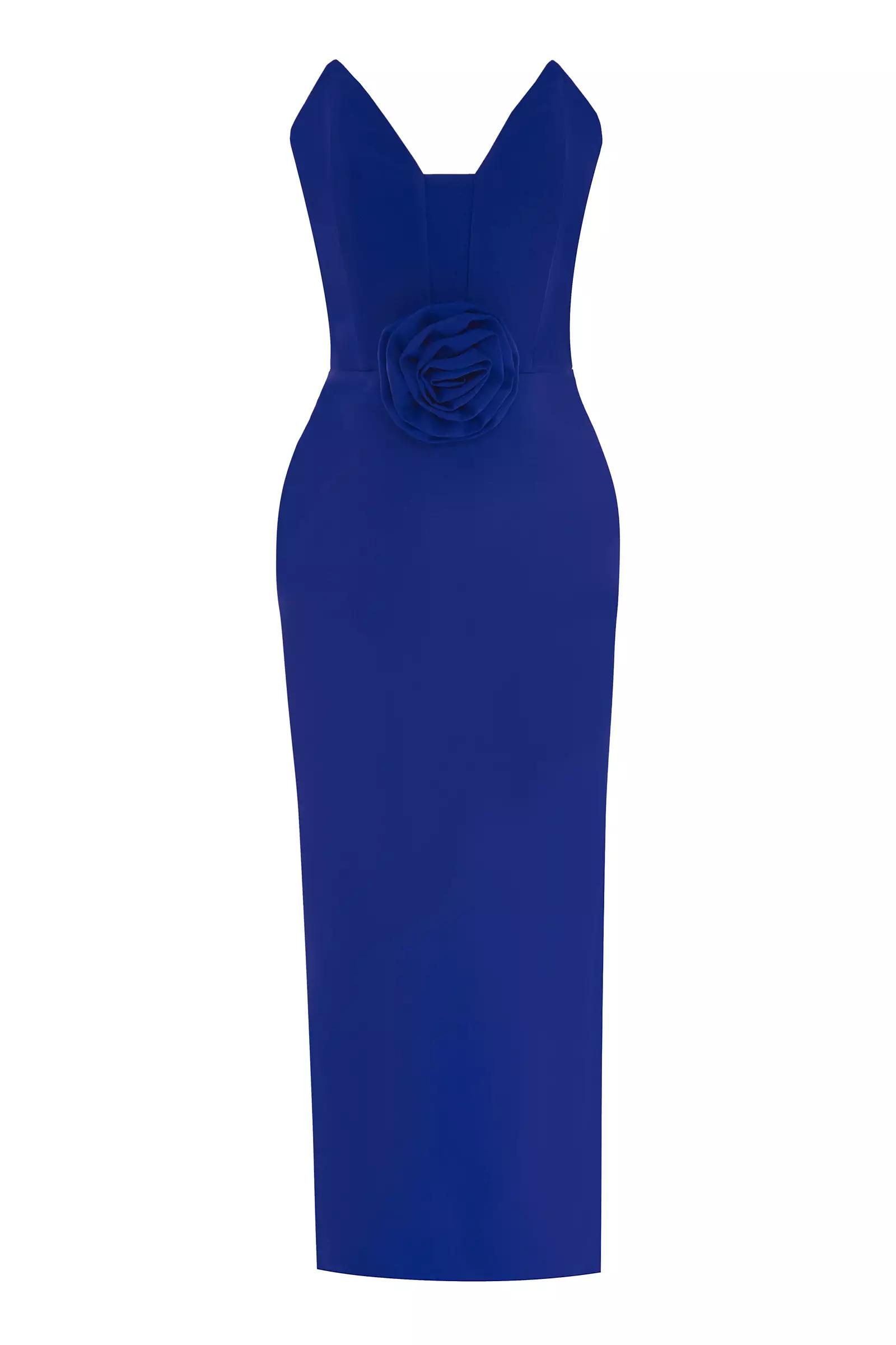 Blue crepe sleeveless maxi dress