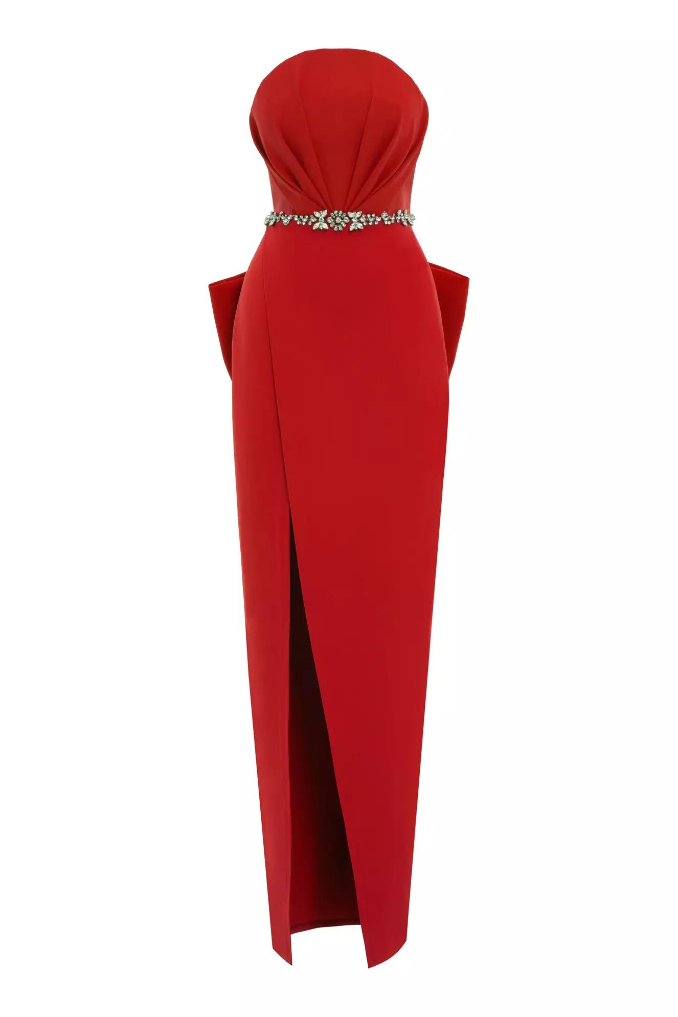 Red crepe sleeveless long dress