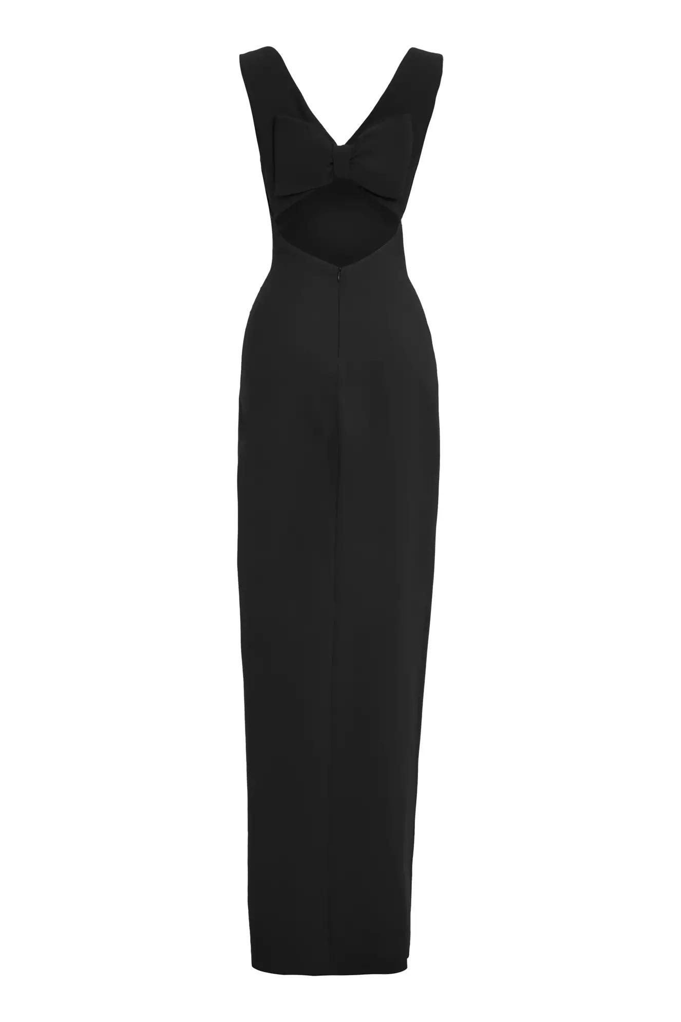 Black crepe sleeveless long dress