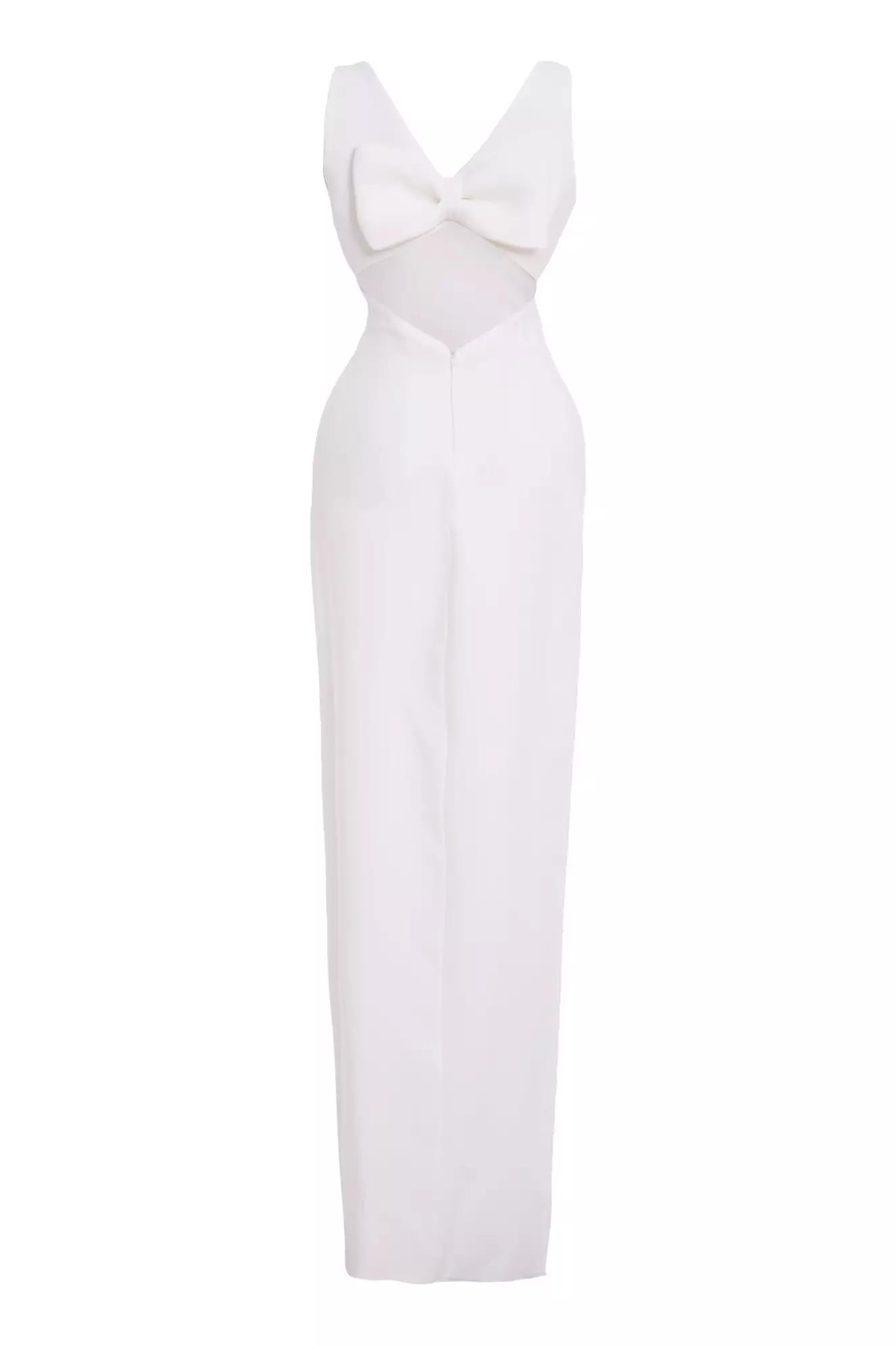 White crepe sleeveless long dress