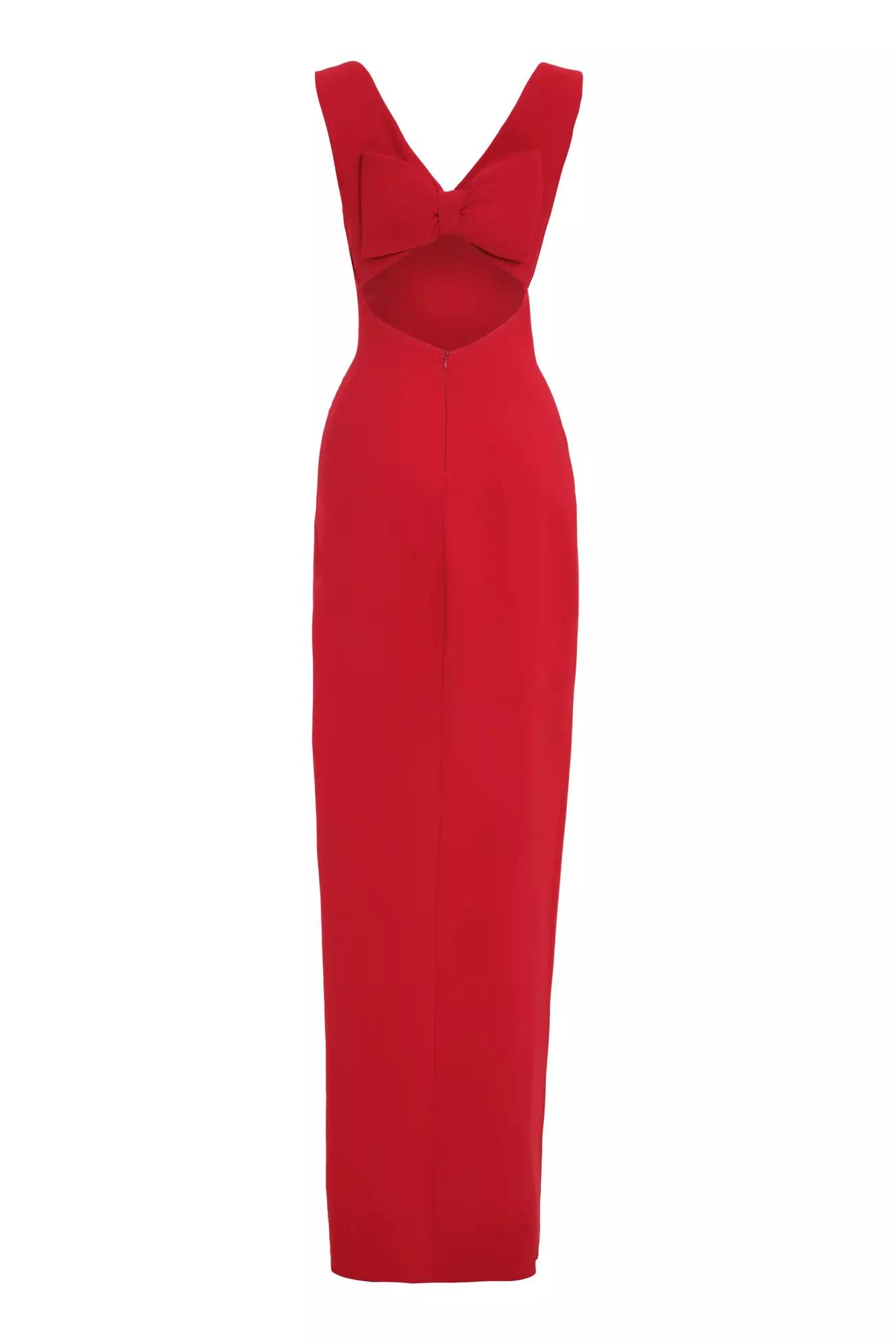 Red crepe sleeveless long dress