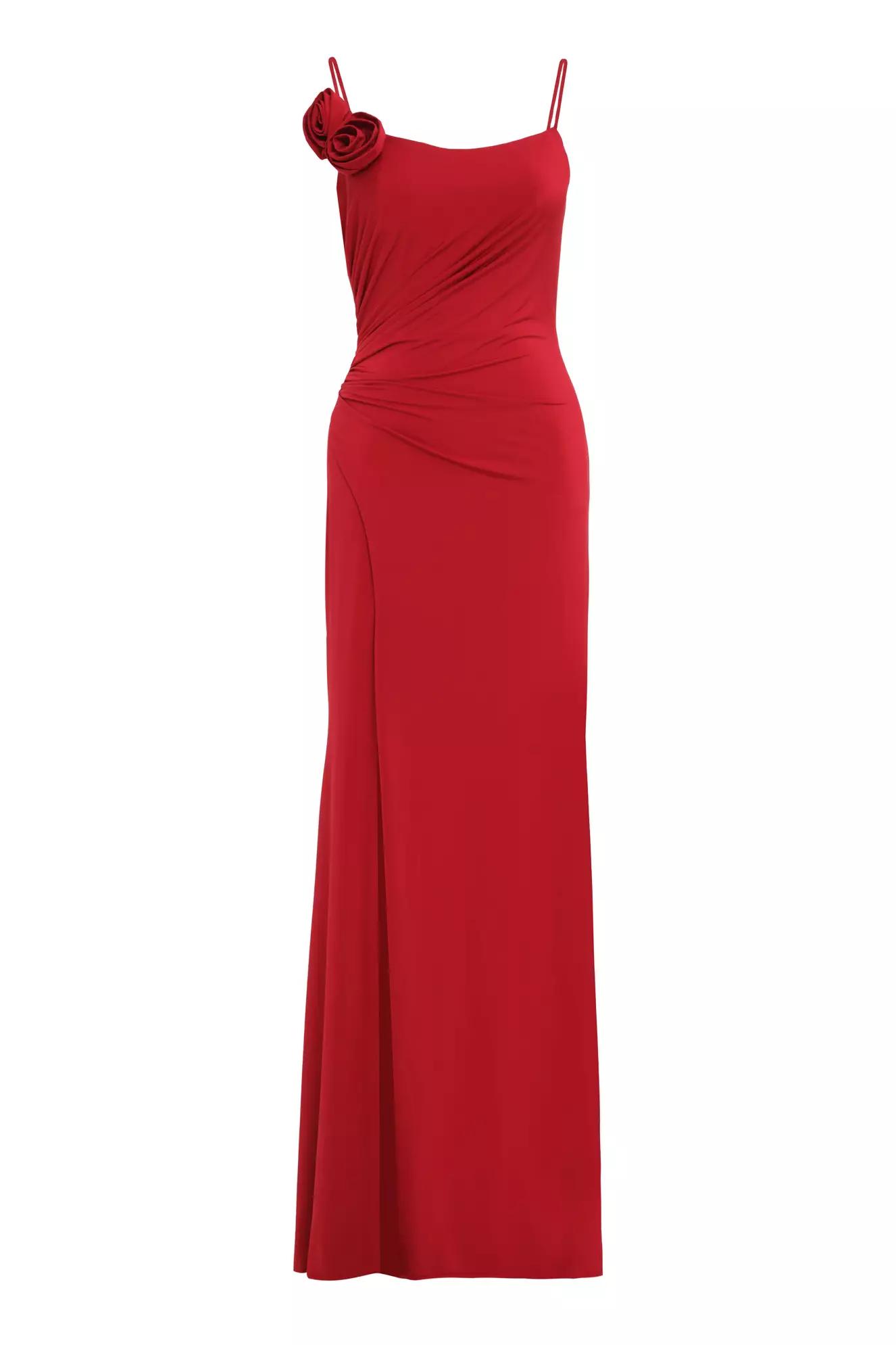 Red knitted sleeveless long dress