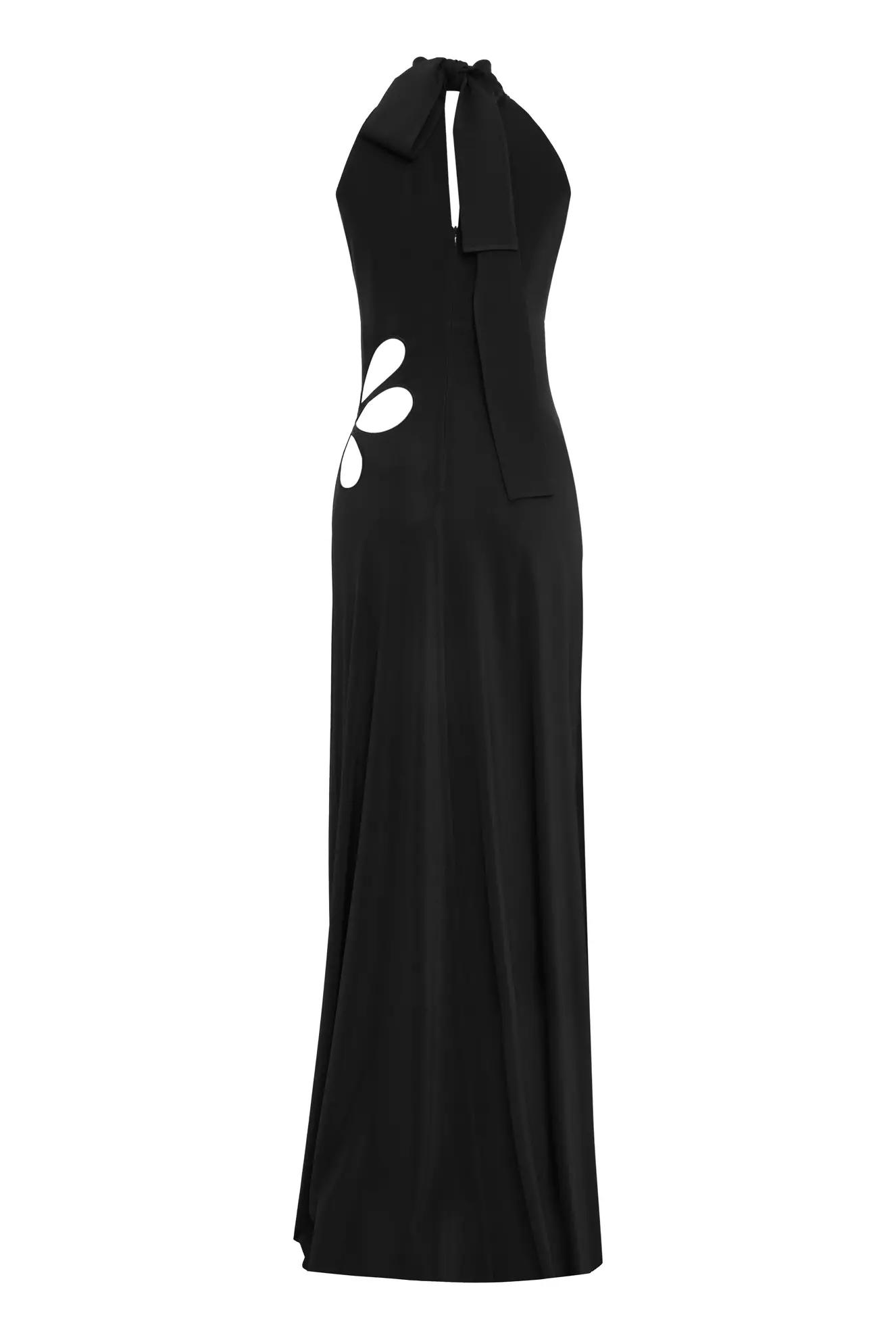 Black crepe sleeveless long dress