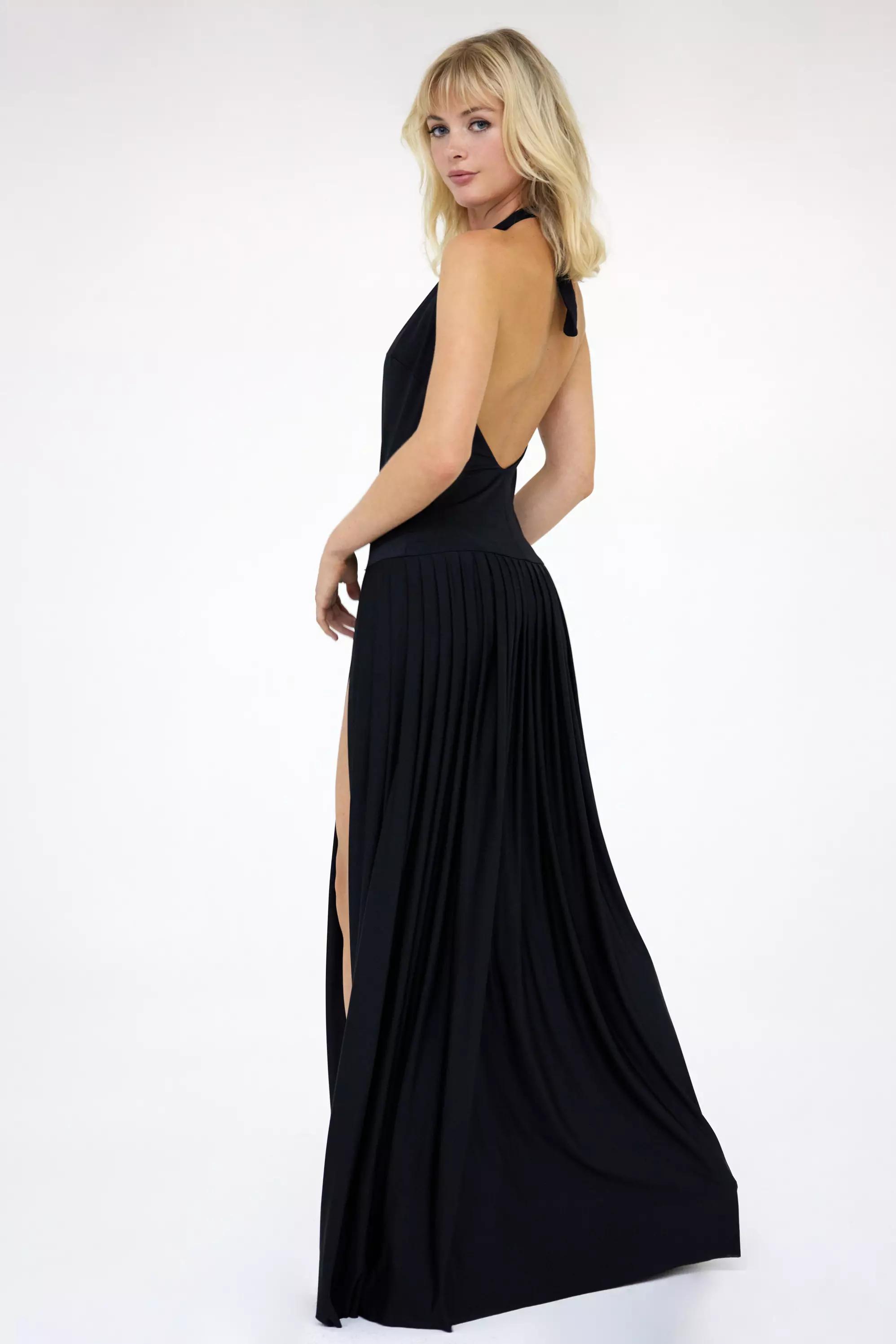 Black knitted sleeveless long dress