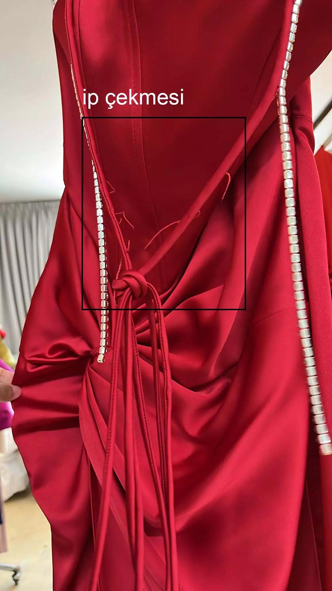 Red satin sleeveless long dress