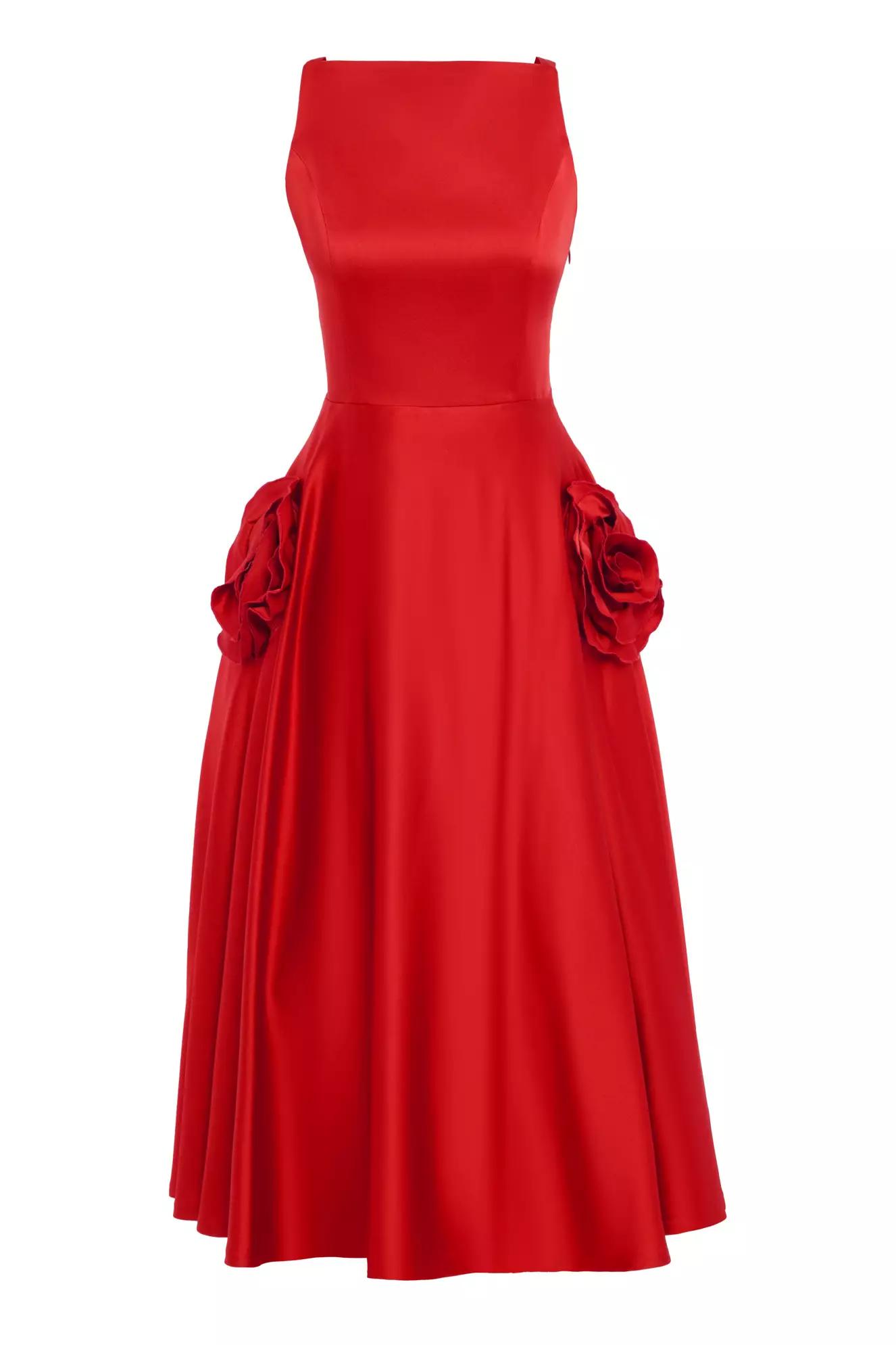 Red satin sleeveless long dress